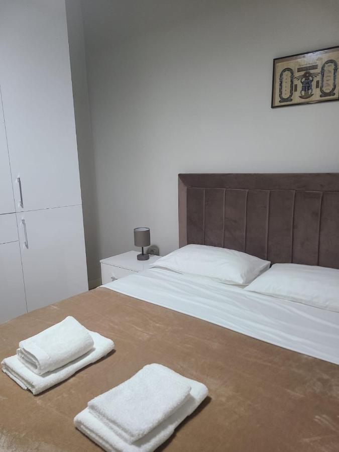 Home Inn Apartaments ティラナ エクステリア 写真